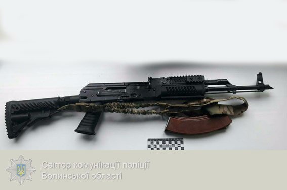 У лучанина вилучили саморобний автомат