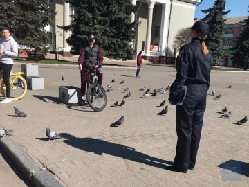 Поліція Нововолинська провела профілактичні рейди щодо нових карантинних обмежень