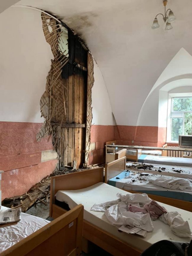 З'явилися фото зсередини пошкодженого вогнем луцького госпіталю 