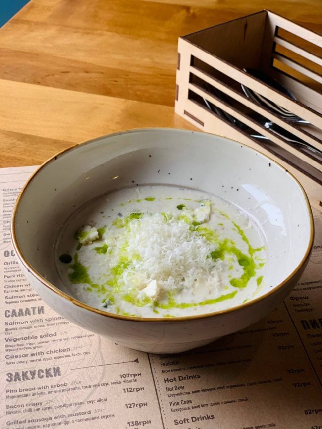 Локація, де смачно і красиво: чому варто піти у «Пай&Бургер» в центрі Луцька*