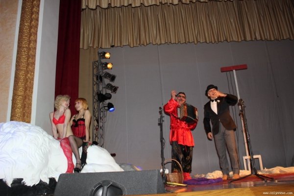 «Павлік Морозов» на луцькій сцені. ФОТО