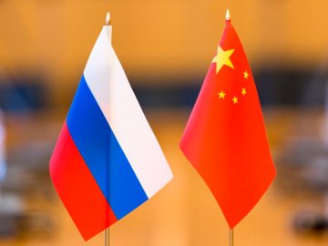 Китай запевняє, що не знав про плани Путіна напасти на Україну