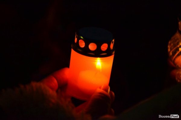 У Луцьку перед Дня Незалежності України вшанували тих, хто віддав за неї життя. ФОТО