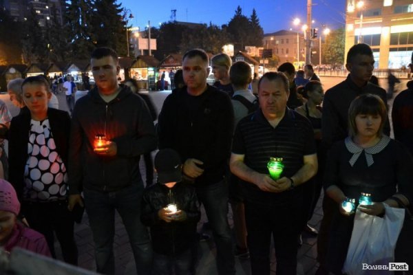 У Луцьку перед Дня Незалежності України вшанували тих, хто віддав за неї життя. ФОТО