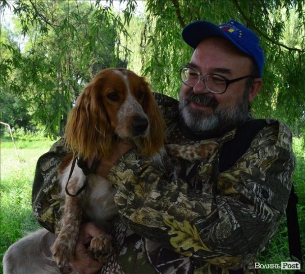 Журналіст та фотограф Валерій Мельник з російським мисливським спаніелем Лаккі