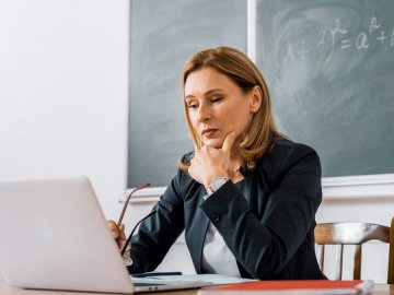 Скільки вчителів Луцької громади перебувають за кордоном