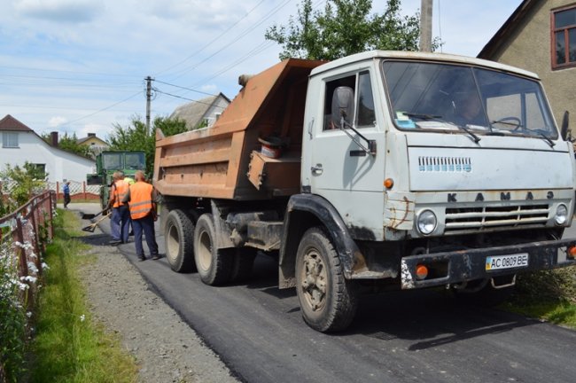 У Ковелі ремонтують вулицю, яка потерпає від підтоплень