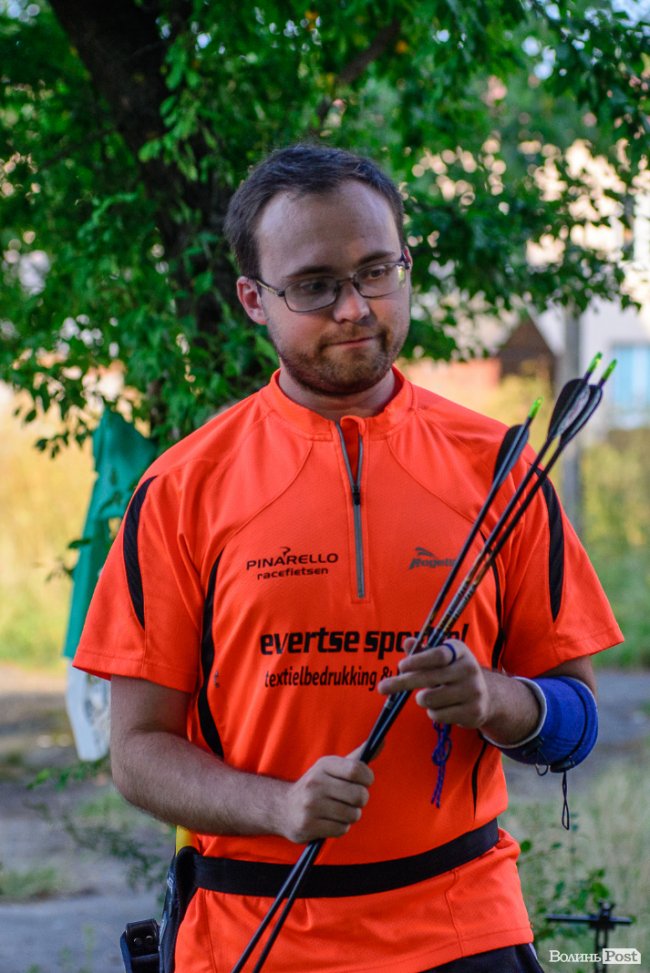Єдина у Луцьку секція стрільби з лука провела перше відкрите тренування. ФОТО