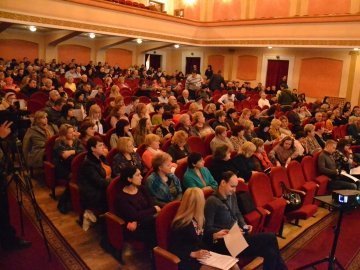 У Луцьку показали бюджет, підготовлений у «напівпольових умовах»