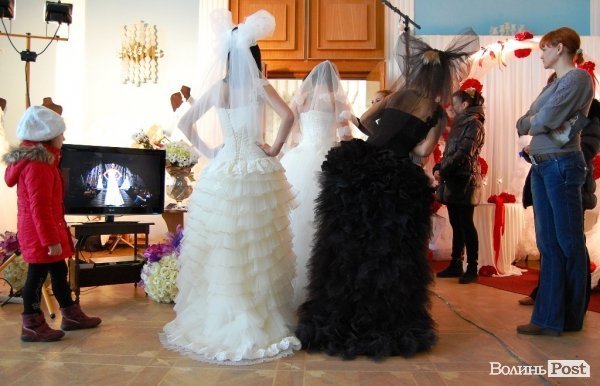 У Луцьку відбулася весільна виставка