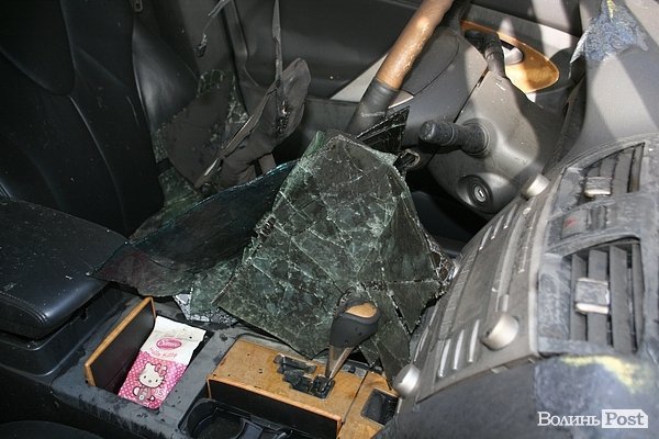 У Луцьку згорів автомобіль. ФОТО