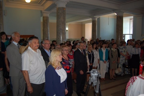 У виші Луцька відкрили меморіальну дошку на честь загиблих в АТО студентів. ФОТО.ВІДЕО