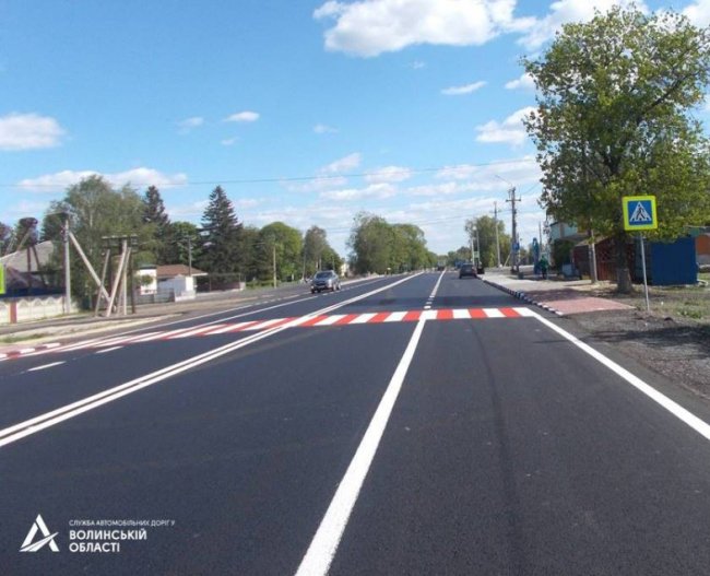 На Волині незабаром запустять в експлуатацію відремонтовану ділянку дороги з новою розміткою і знаками