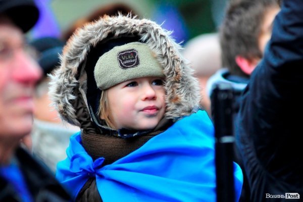 Віче на луцькому Майдані. ФОТО