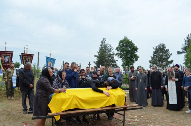 Йдучи на останнє завдання, обмінялися годинниками: спогади про двох загиблих Героїв з Волині, які здружилися на війні