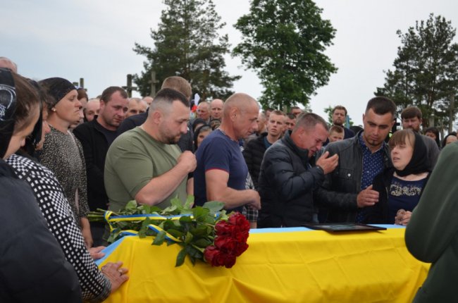 Йдучи на останнє завдання, обмінялися годинниками: спогади про двох загиблих Героїв з Волині, які здружилися на війні