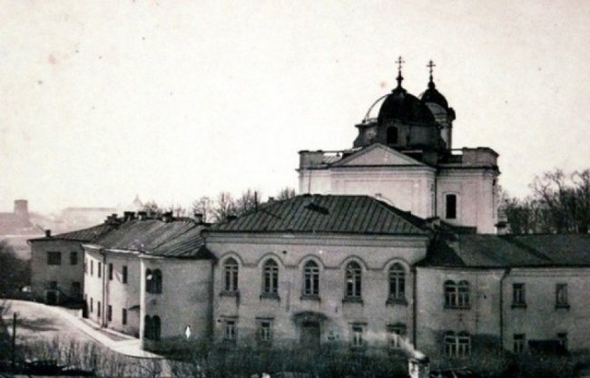 Луцький собор на ретросвітлинах