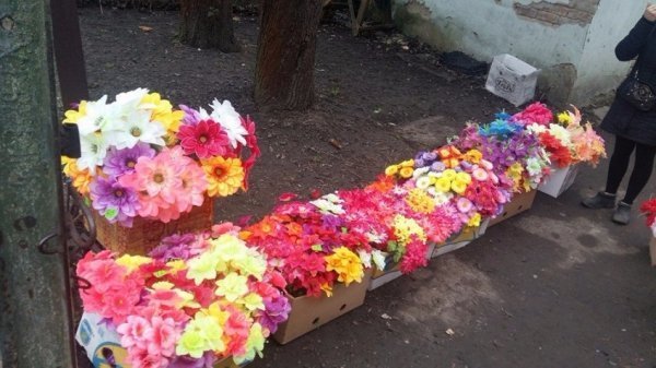 Луцькі поліцейські виявили нелегальні точки торгівлі. ФОТО