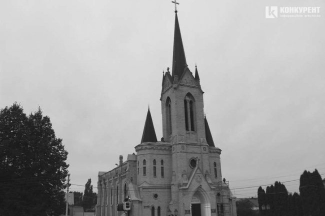 Сучасний Луцьк порівняли зі світлинами 100-літньої давності