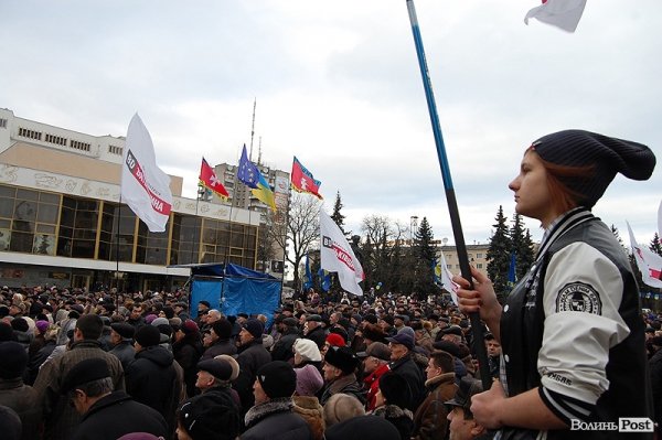 Тисяча лучан сказала «ні» політичним репресіям. ФОТО