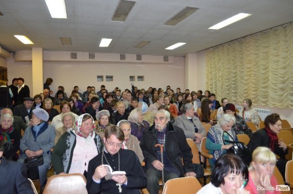 У Луцьку на захист української мови поставили мистецтво. ФОТО