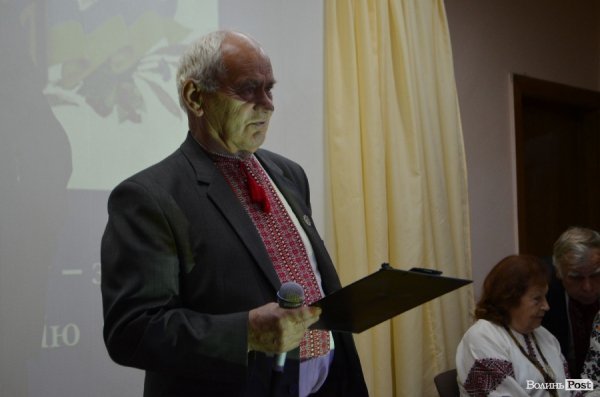 У Луцьку на захист української мови поставили мистецтво. ФОТО