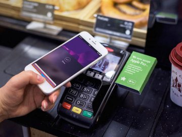 ПриватБанк підключив Apple Pay українським інтернет-магазинам*