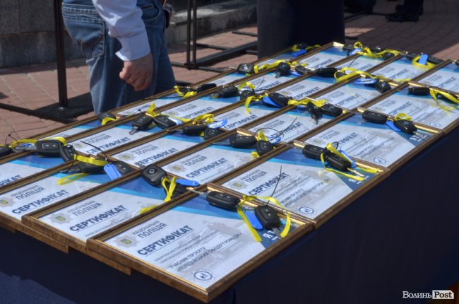 Волинські «шерифи» отримали 25 службових позашляховиків. ФОТО