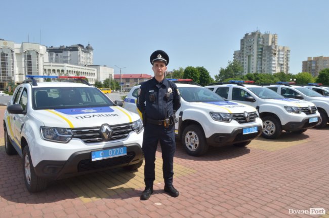 Волинські «шерифи» отримали 25 службових позашляховиків. ФОТО