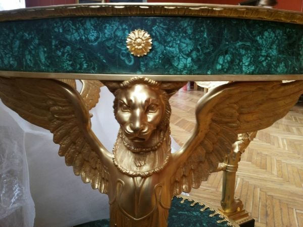 «Скарби» Януковича з Межигір’я перевезли в музей. ФОТО. ВІДЕО