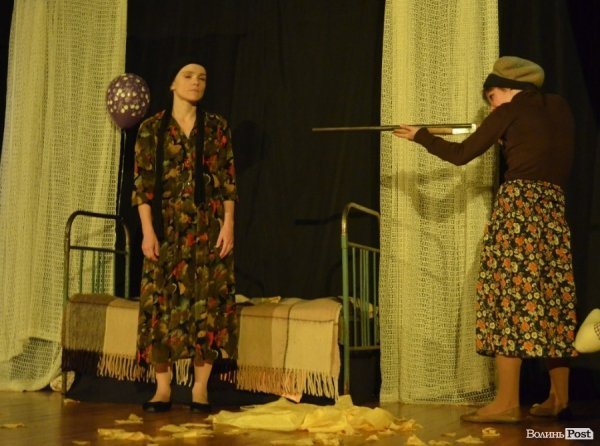 Любовний трикутник на сцені: закриття сезону від  «Гармидера»