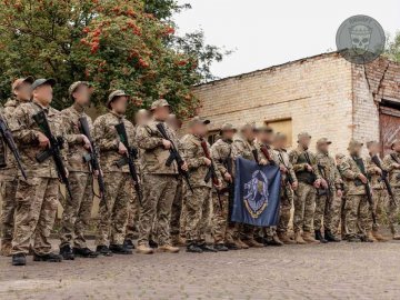 Луцькі спецпризначенці отримали бойові шеврони (ФОТО)
