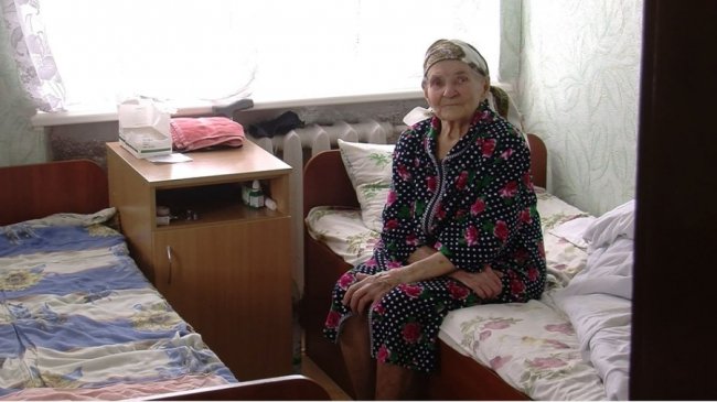 Не вірила, що доведеться вдруге пережити війну: історія 91-річної переселенки у Луцьку. ВІДЕО