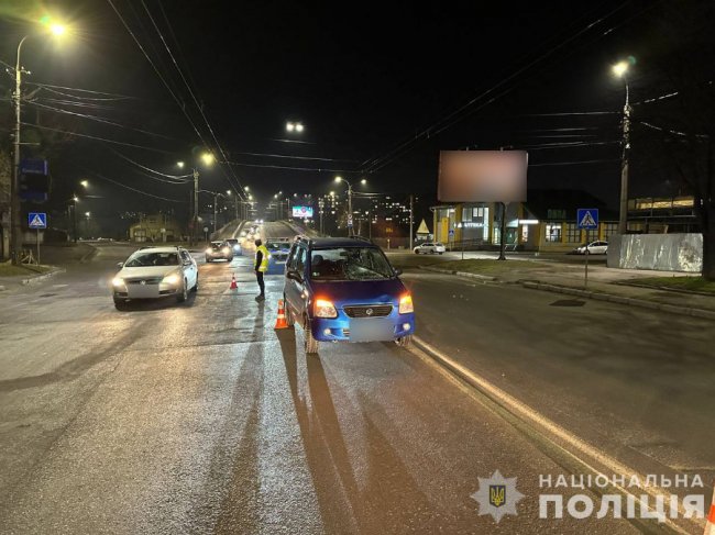 У Луцьку на Рівненській водій збив 24-річну дівчину: її госпіталізували до лікарні