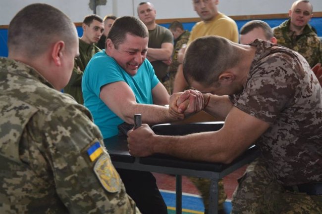 Віртуальне одруження та випуск магістрів. Добрі новини Волині