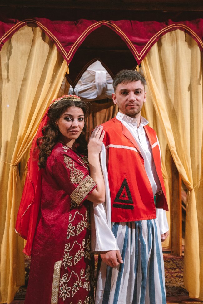 Борись до кінця за любов: які вистави покажуть на сцені Волинського драмтеатру 5 – 6 квітня