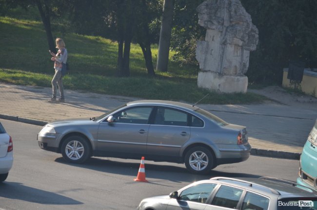 На площі Возз'єднання у Луцьку – аварія. ФОТО