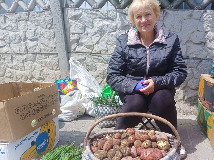 На Волині вже активно збирають врожай молодої картоплі