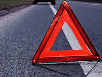 На Волині – смертельна ДТП: молоковоз збив водійку скутера