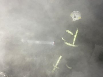 У Луцьку горів підвал багатоповерхівки. ФОТО