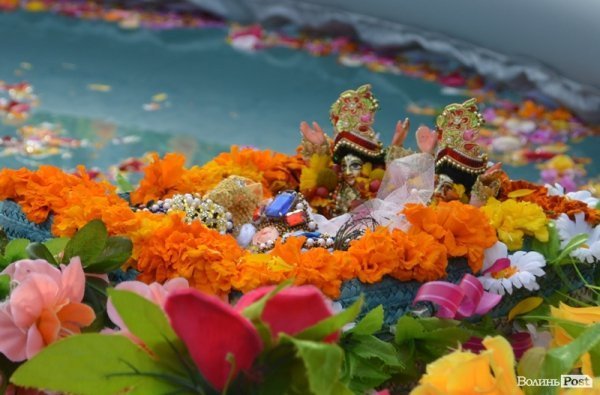 У Луцьку святкували крішнаїтське «Різдво». ФОТО