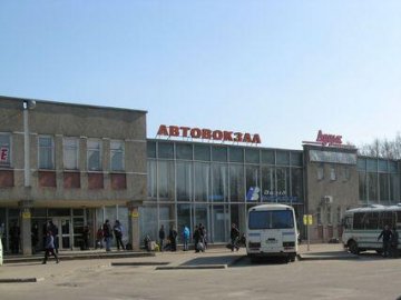 Через нові правила перевезення з луцької автостанції не виїхали деякі автобуси