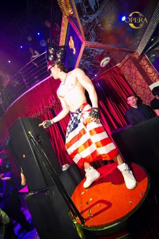 У Луцьку відкрили новий нічний клуб. ФОТО