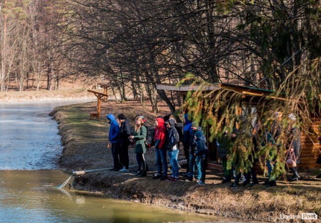 Учні першого на Волині міського шкільного лісництва побували у «волинській Швейцарії». ФОТО