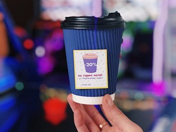 Гості ігрової зони у «Промені» можуть смакувати напоями у дитячому кафе*