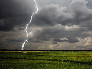 Волинян попереджають про грози і шквали