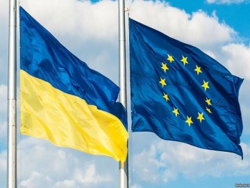 ЄС скасував обмеження на подорожі для туристів з України