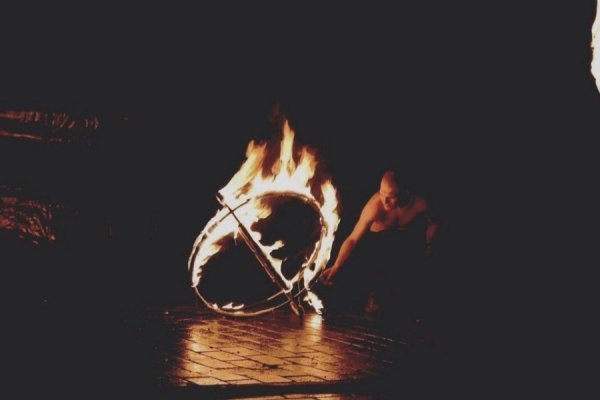 У Луцьку активісти «запалили вогні надії» для вихованців дитячого будинку. ФОТО