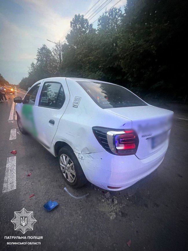 На Відродження зіткнулися відразу три автівки