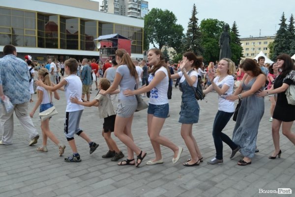 У Луцьку під Танок на Майдані Конго стартував KIA Fan Fest